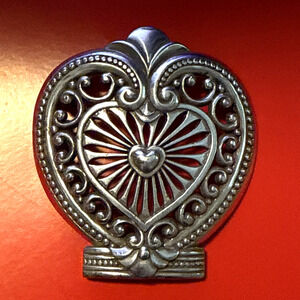 Brighton Designer Nightlight Dust Cover Bright Heart Shaped Silver Retro